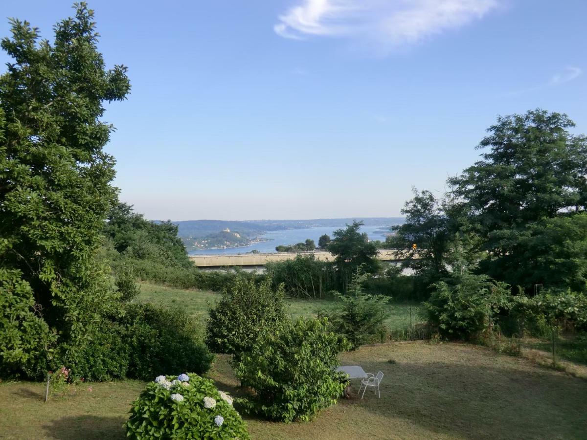 Casale Cadeloro Lägenhet Nebbiuno Exteriör bild